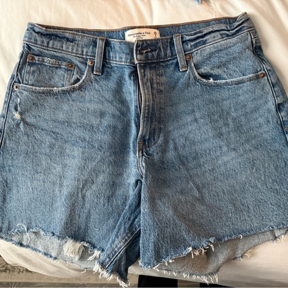 Abercrombie & Fitch Pants - Abercrombie Shorts